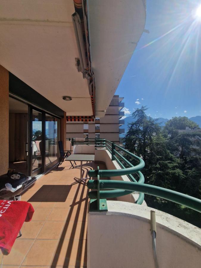 Grand 4-8 Personnes * Montreux